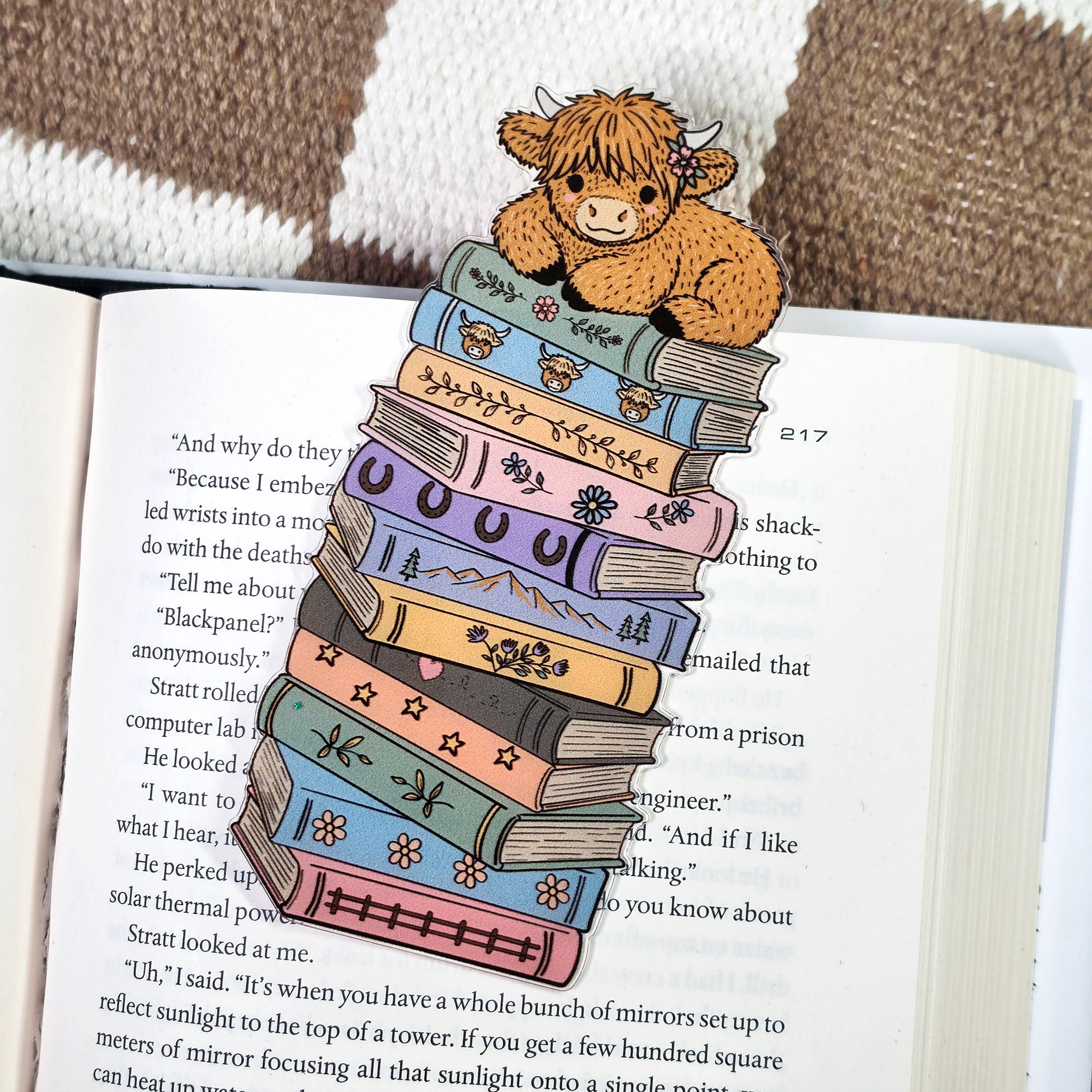 Highland Cow Bookstack Shapemark